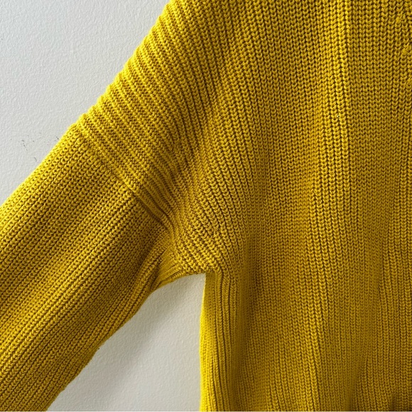 J. Crew V-Neck Cotton Blend Button Cardigan Chartreuse Size Small AX752 - Picture 3 of 10